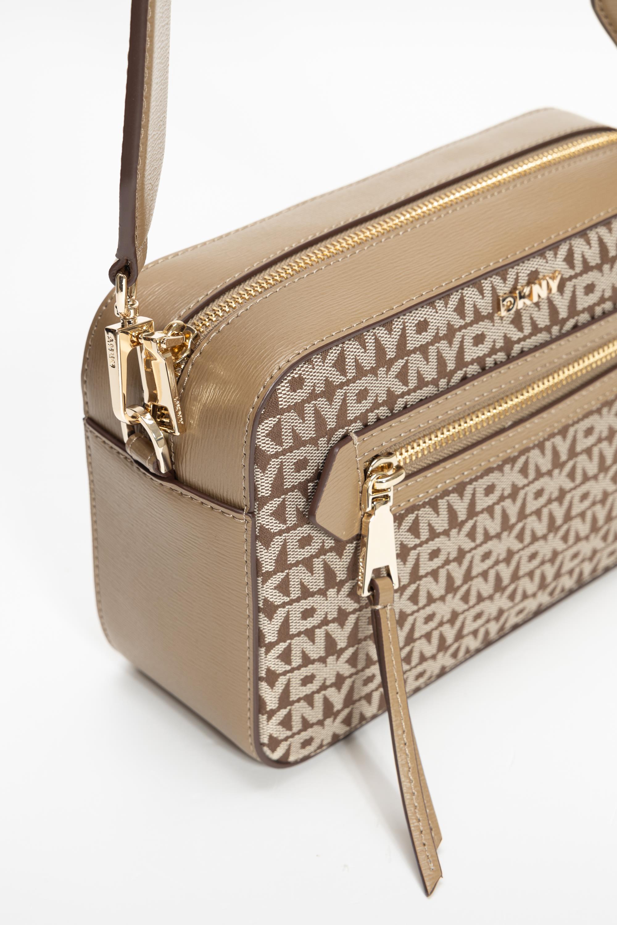 dkny-kadin-mini-omuz-cantasi-fb7-8b.jpg