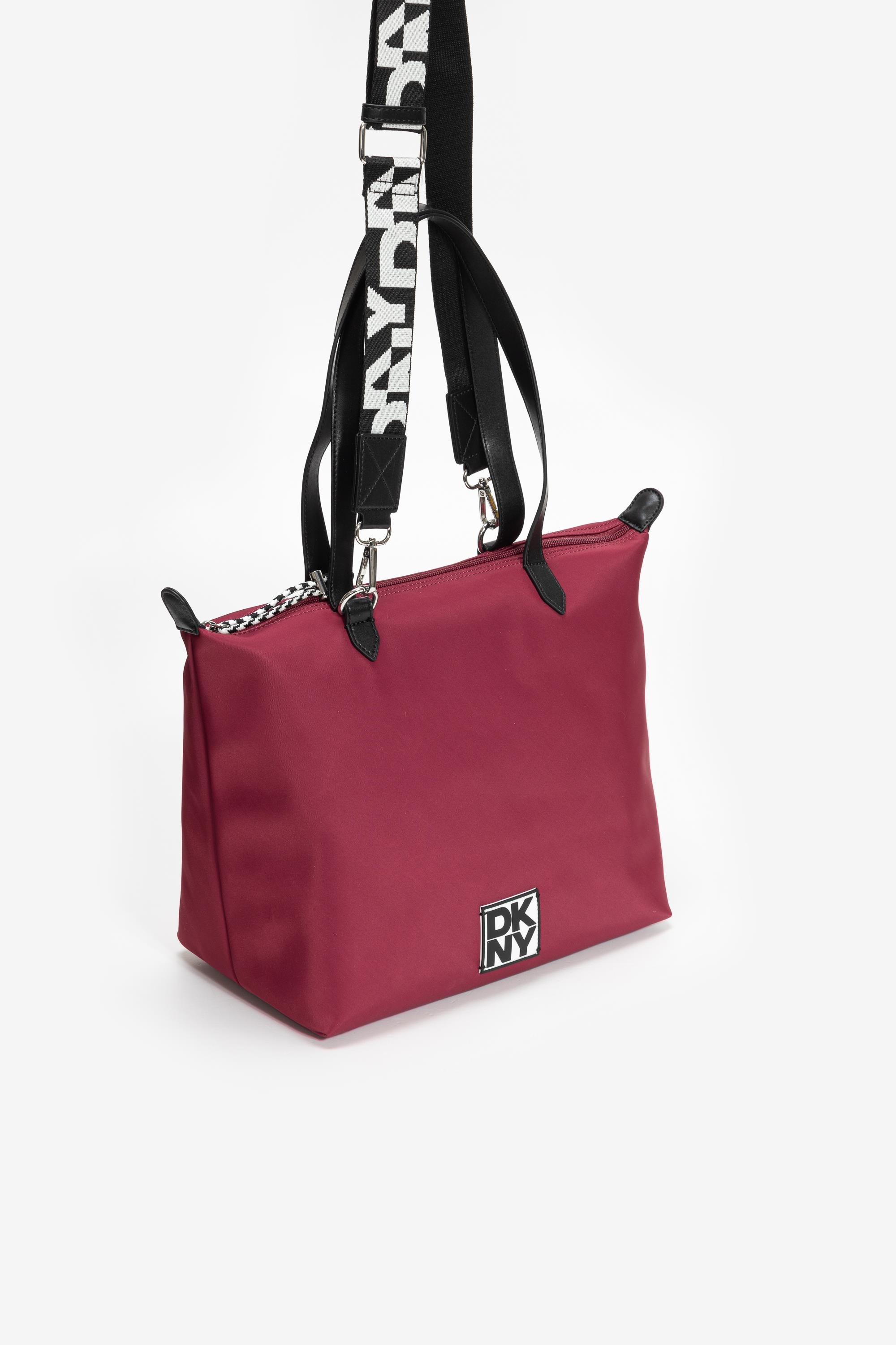 dkny-kadin-omuz-cantasi--44c9-.jpg