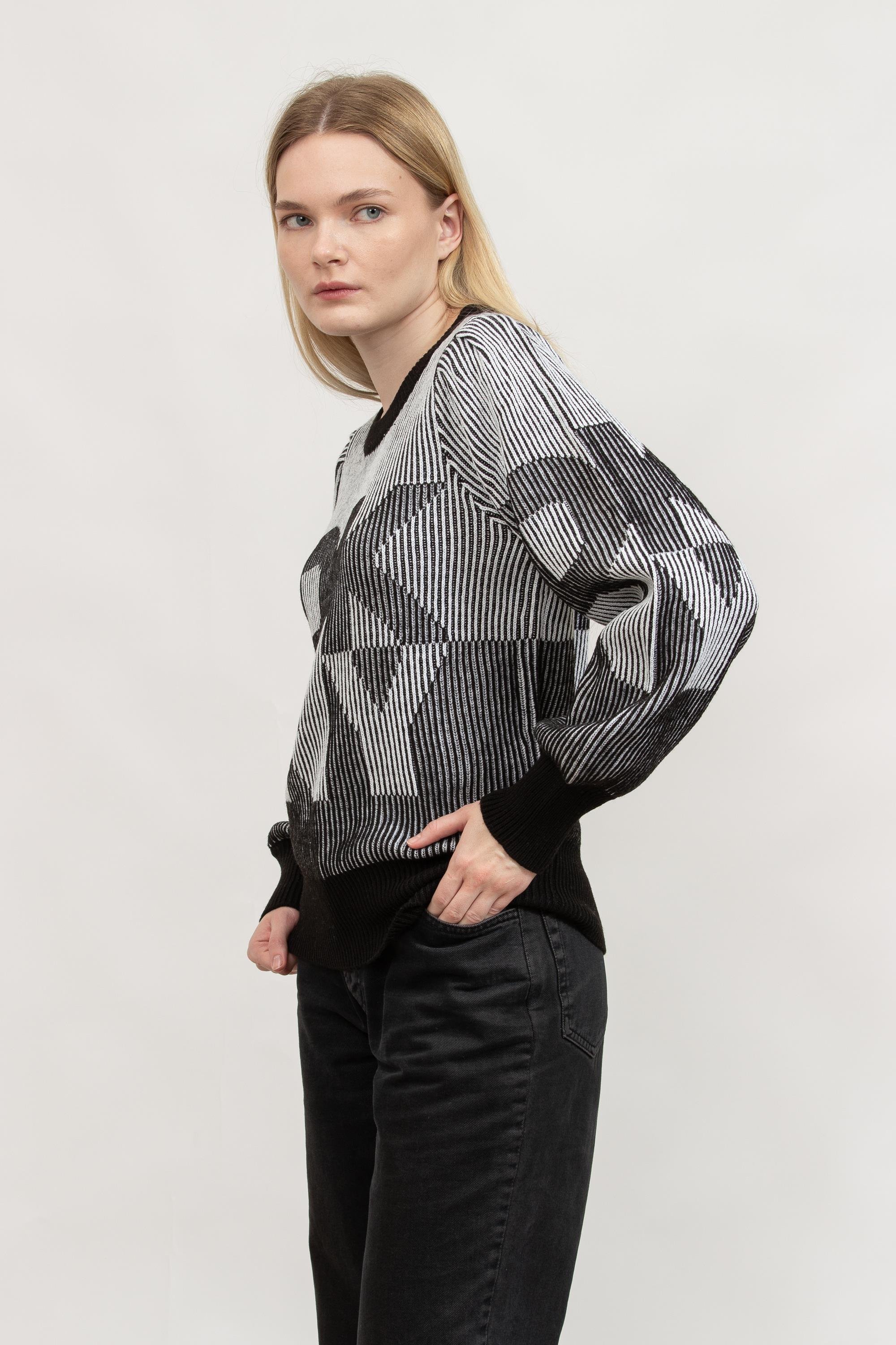 dkny-kadin-triko-3ac733.jpg
