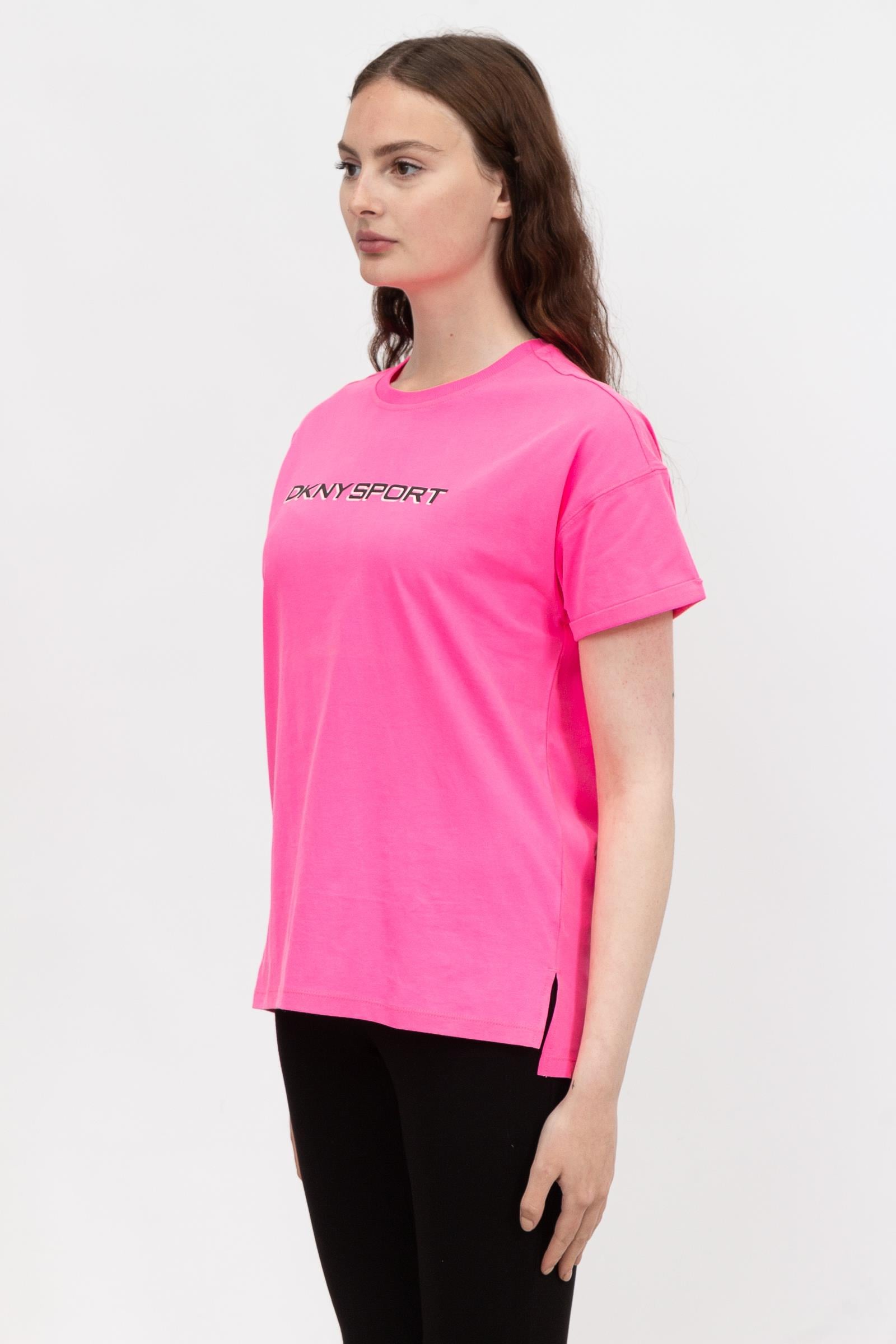 DKNY Layered Shadow Logo Kadın Bisiklet Yaka TShirt