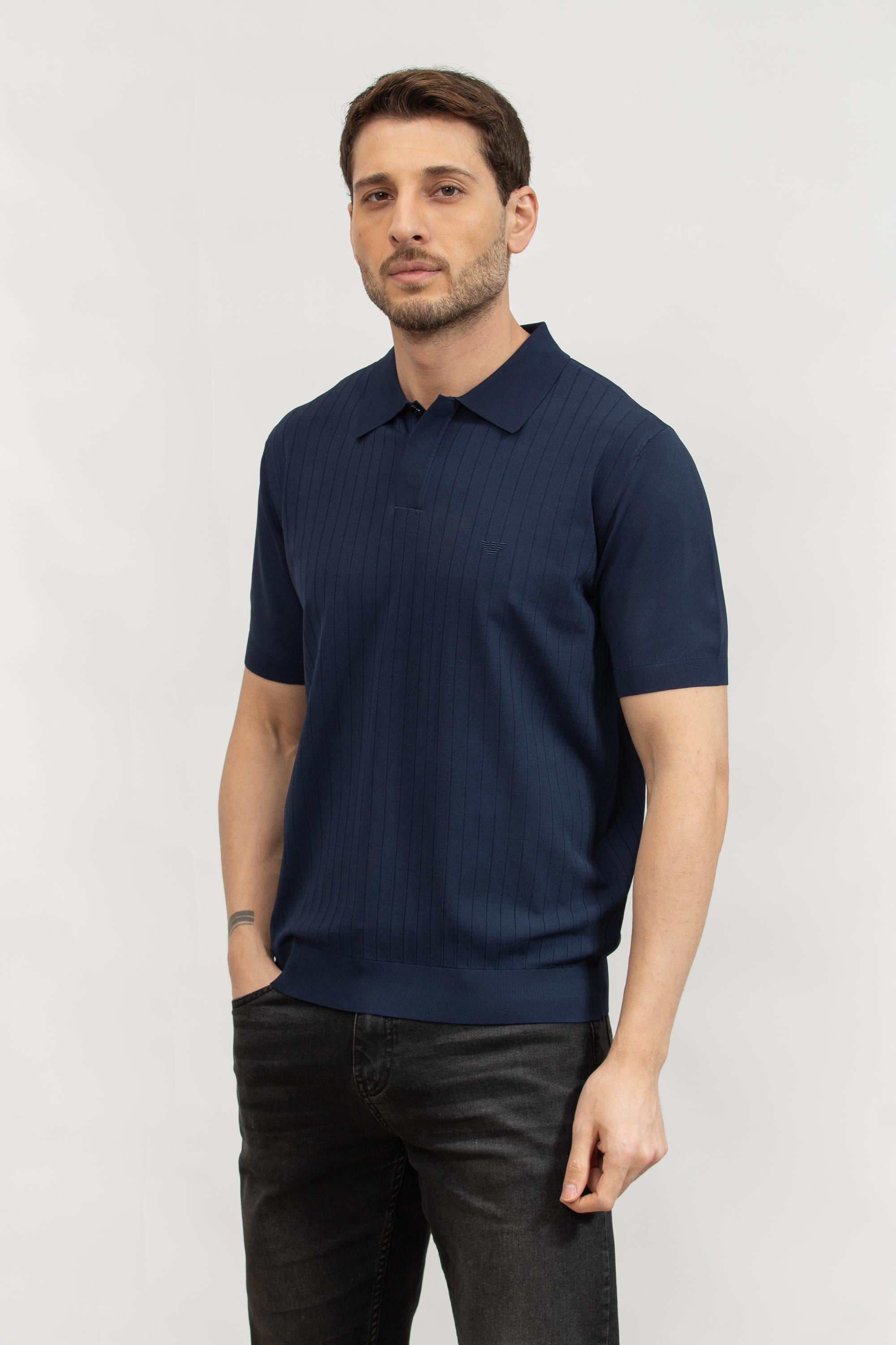 emporio-armani-erkek-triko-8a53-1.jpg