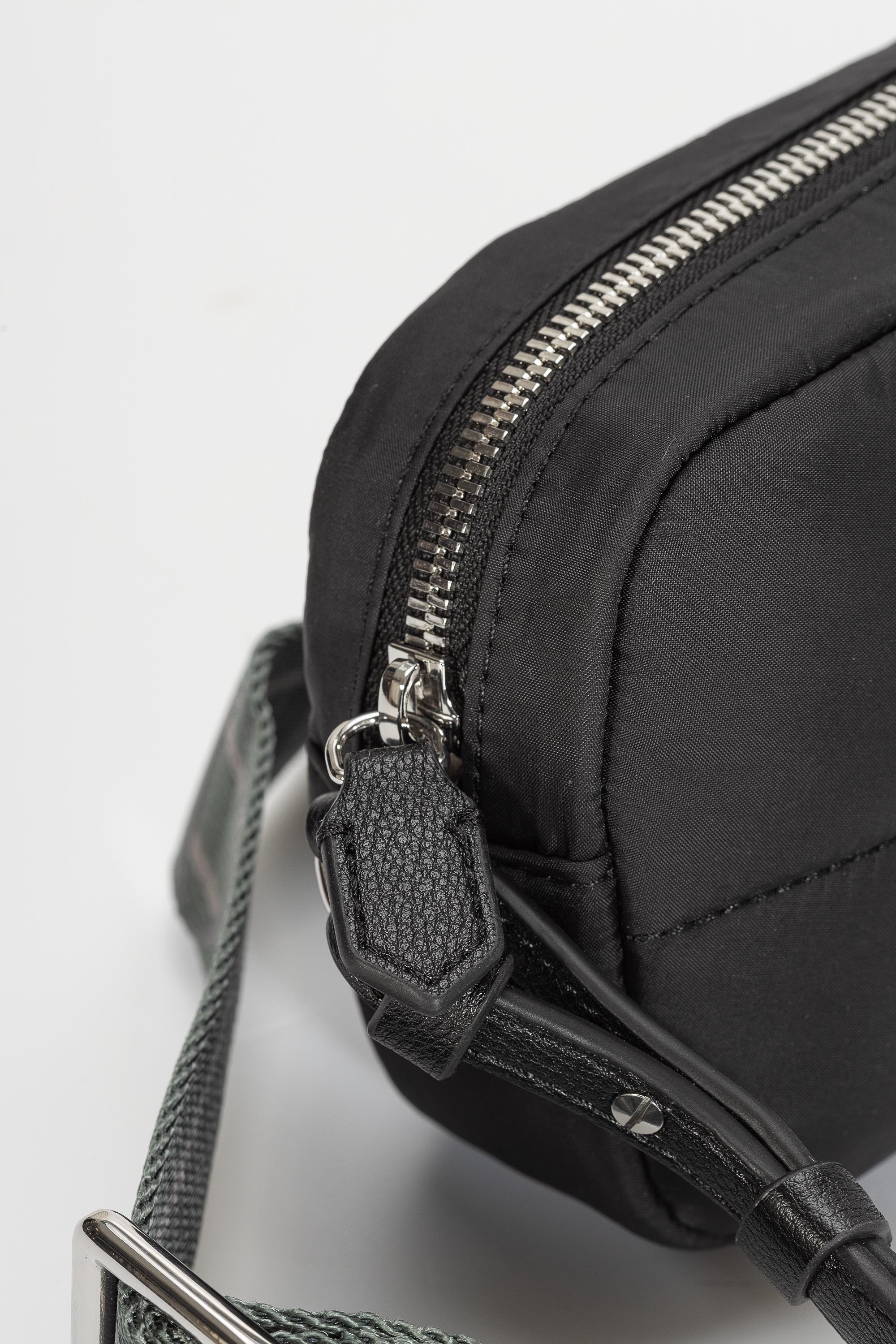 Emporio Armani Kadın Mini Omuz Çantası