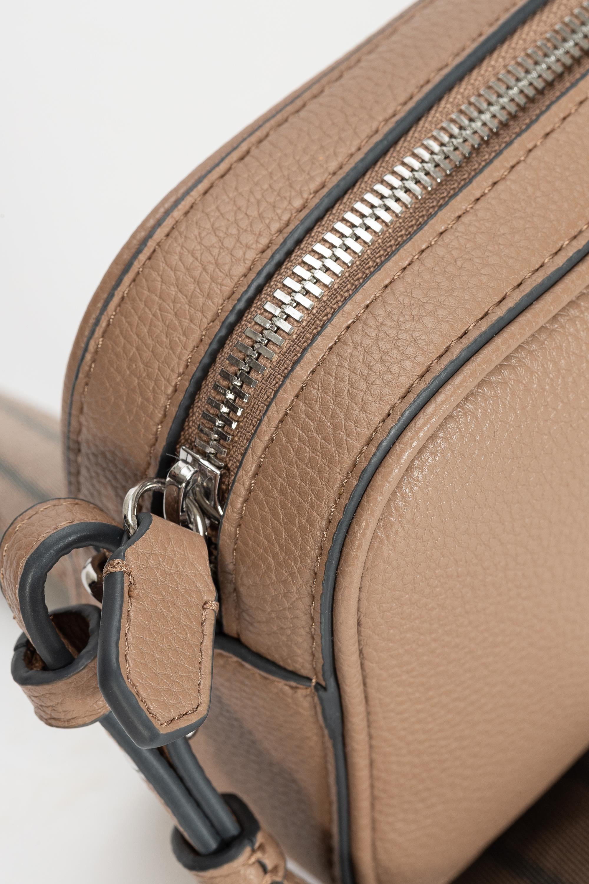 Emporio Armani Kadın Mini Omuz Çantası