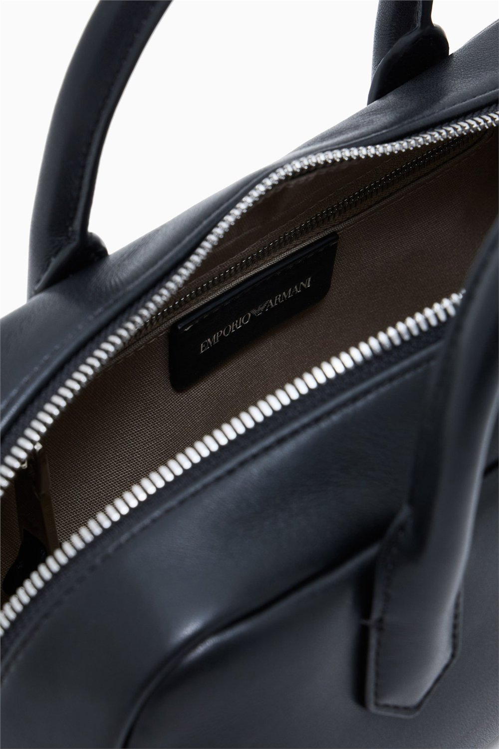 Emporio Armani Kadın Mini Omuz Çantası Siyah