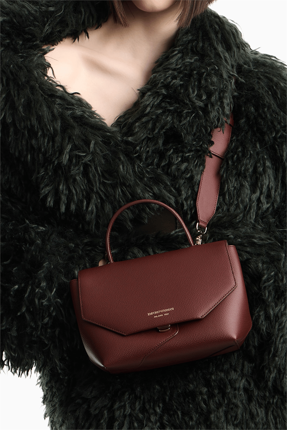 Emporio Armani Kadın Mini Omuz Çantası