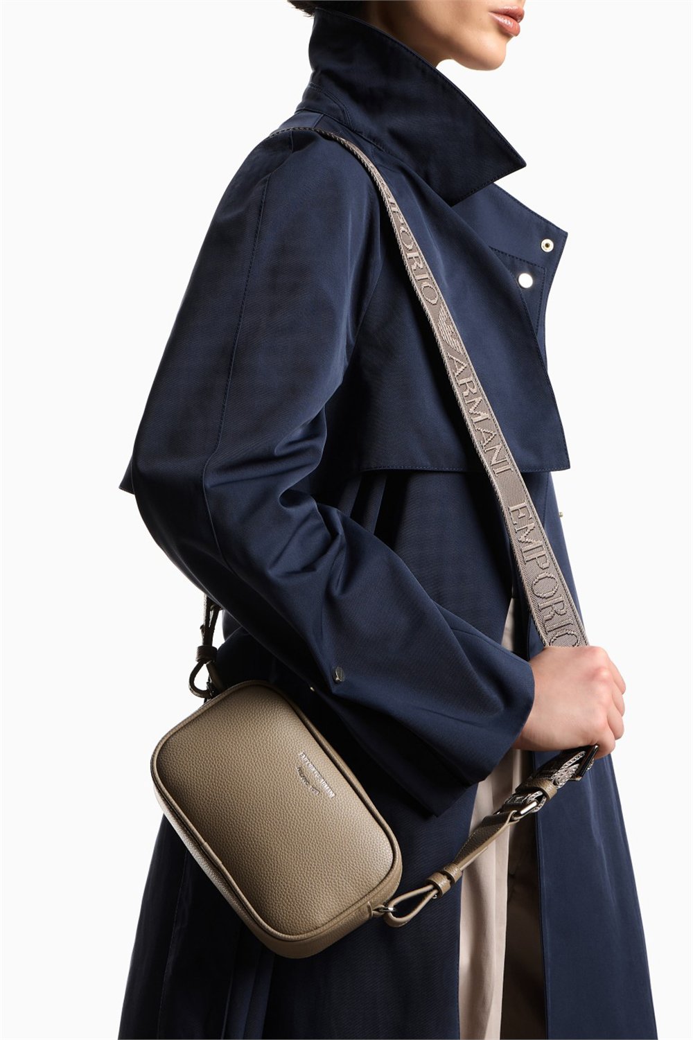 Emporio Armani Kadın Mini Omuz Çantası Çok Renkli