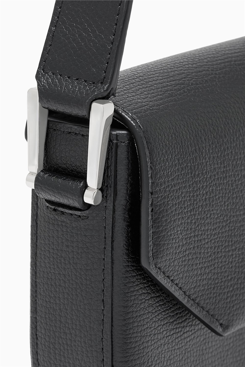Emporio Armani Kadın Mini Omuz Çantası Siyah