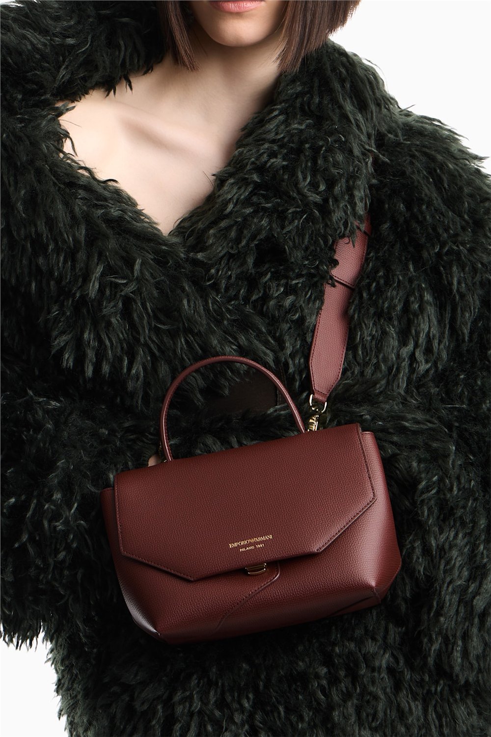 Emporio Armani Kadın Mini Omuz Çantası