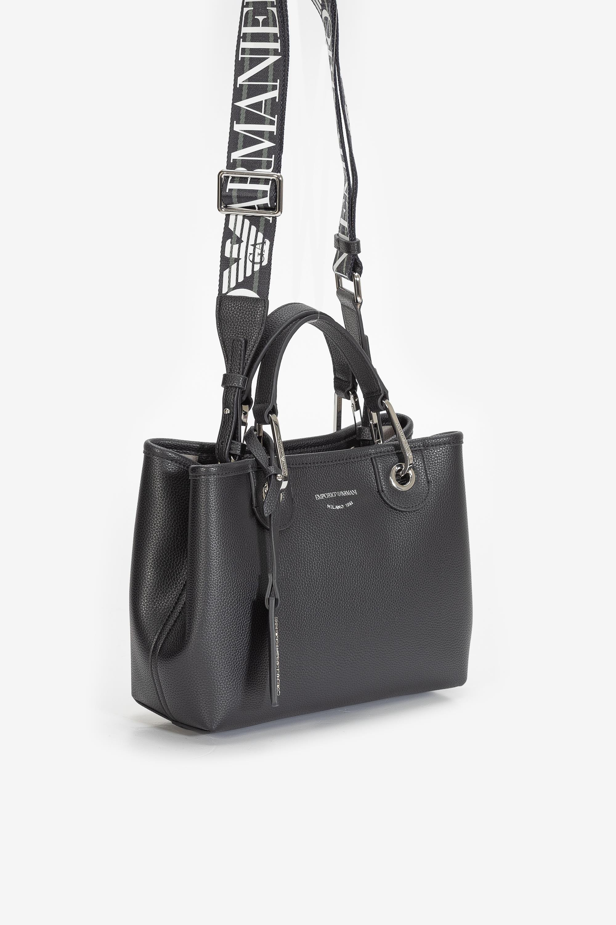 Emporio Armani Kadın Omuz Çantası