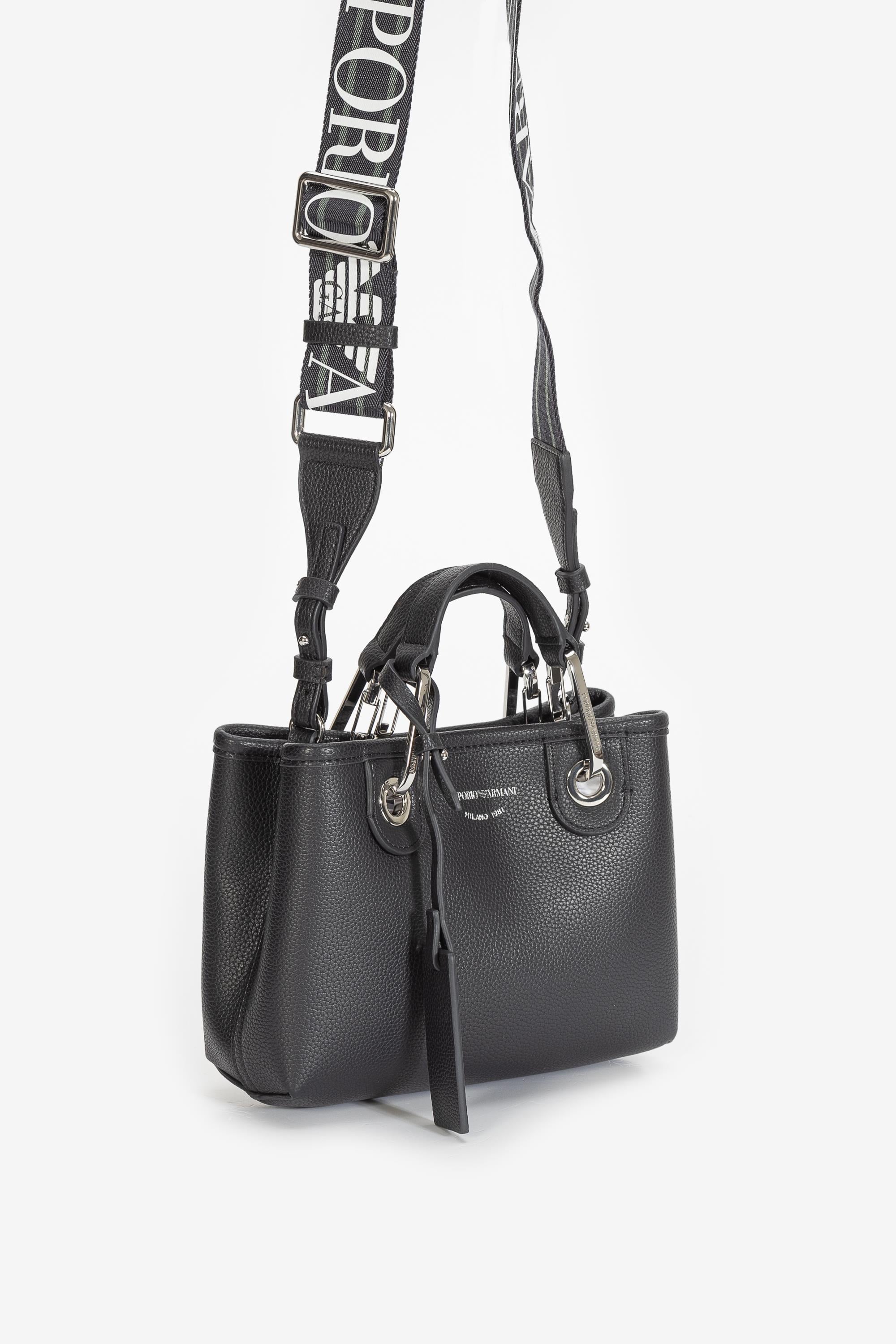 Emporio Armani Kadın Omuz Çantası
