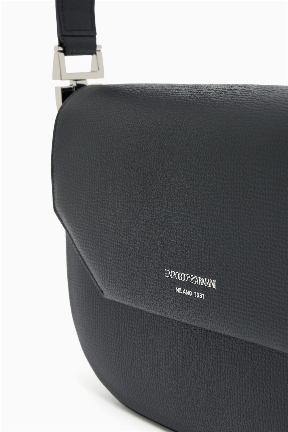 Emporio Armani Kadın Omuz Çantası Siyah
