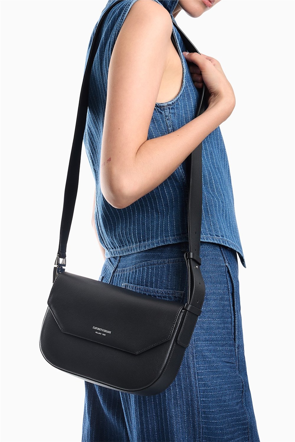 Emporio Armani Kadın Omuz Çantası Siyah