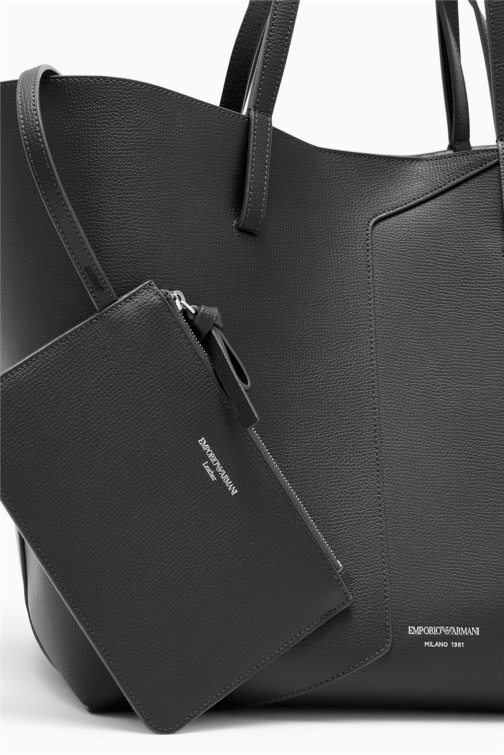 Emporio Armani Kadın Omuz Çantası Siyah
