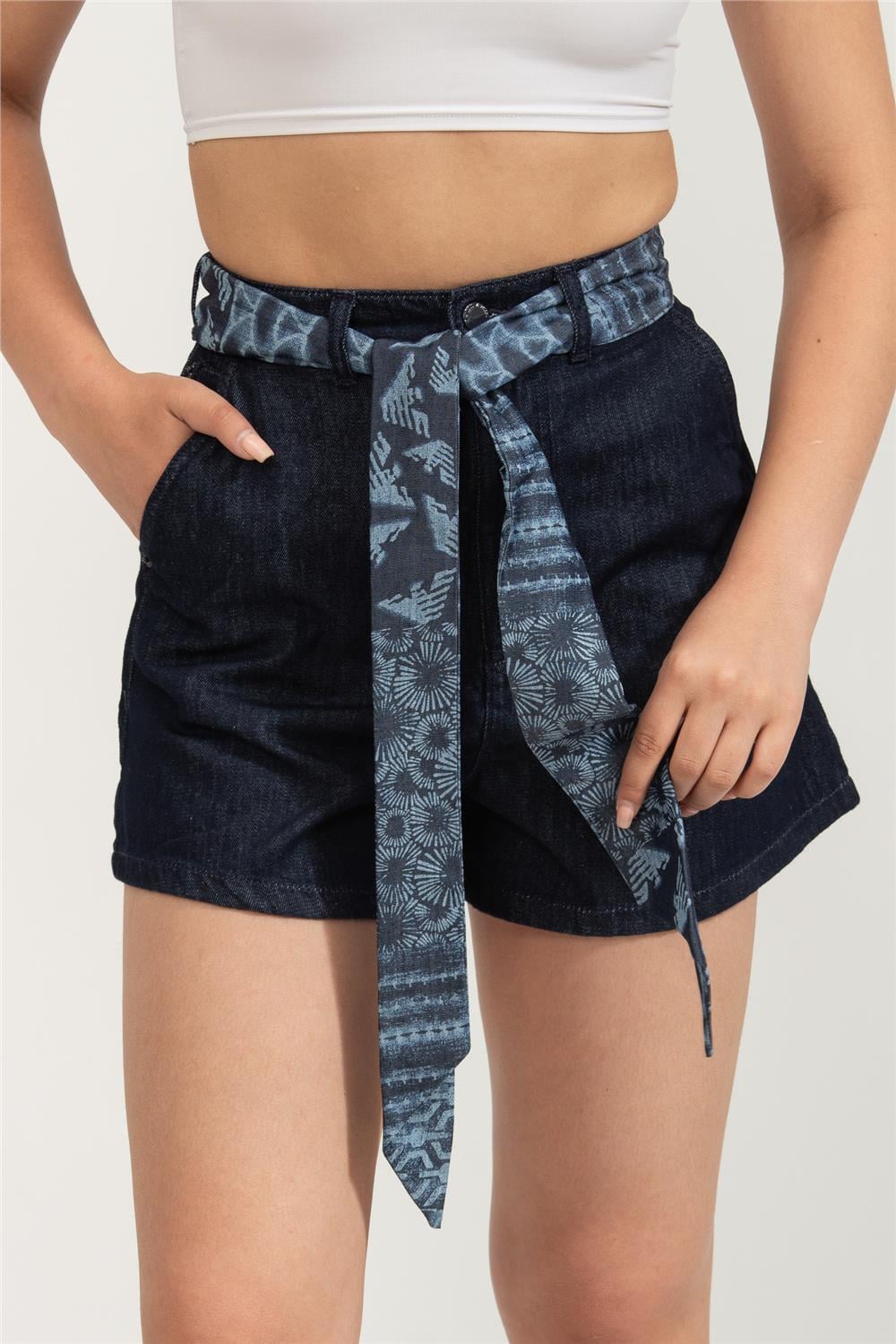 Emporio Armani Kadın Şort