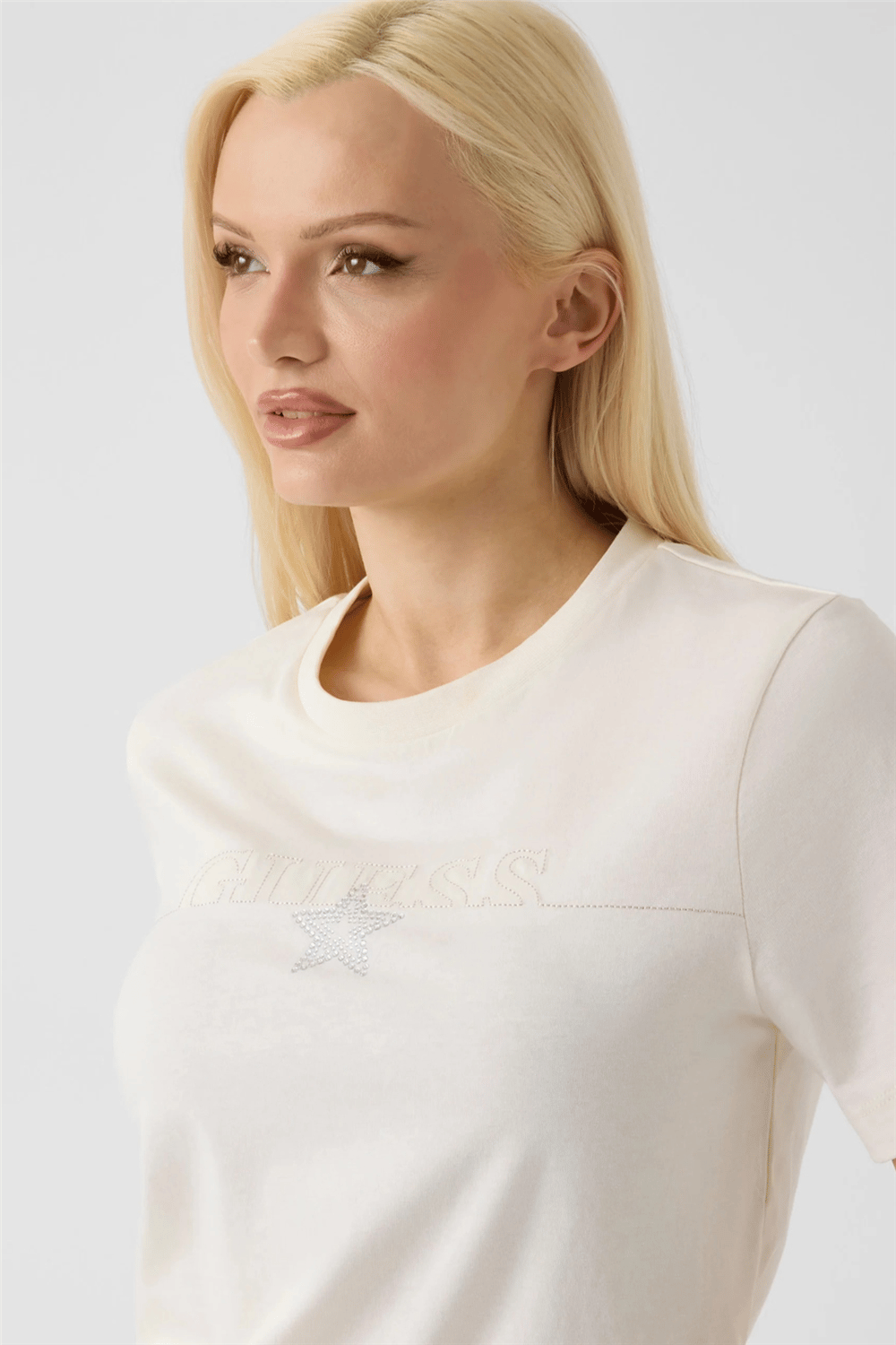 Guess Agena Kadın Aktif Regular Fit Bisiklet Yaka T-Shirt Beyaz
