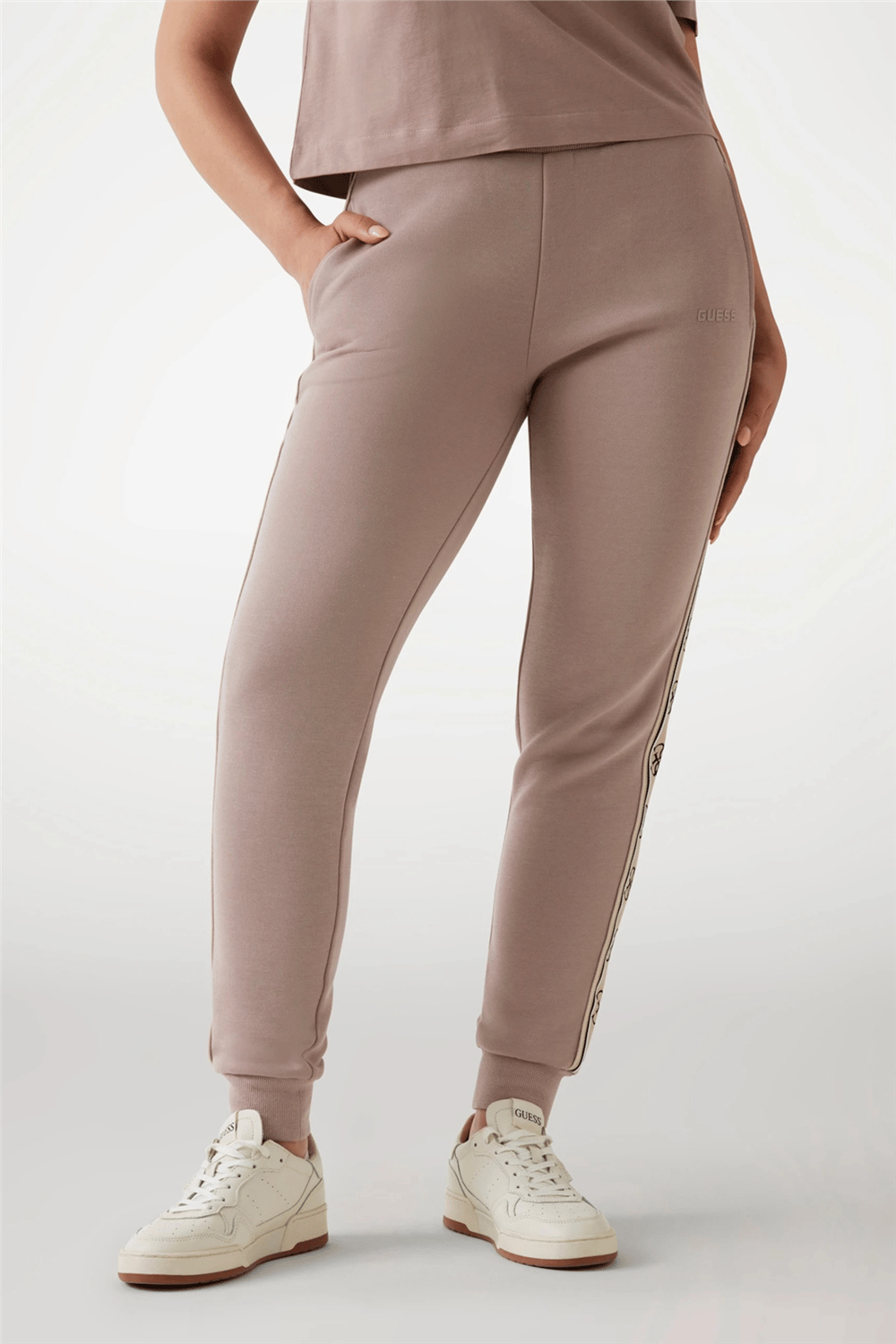 Guess Britney Kadın Aktif Slim Fit Eşofman Altı Kahverengi
