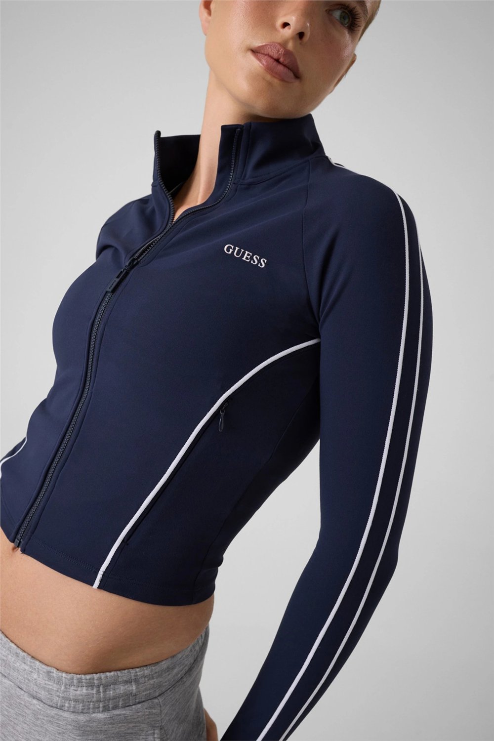 Guess Brunella Kadın Aktif Fermuarlı Sweatshirt Lacivert