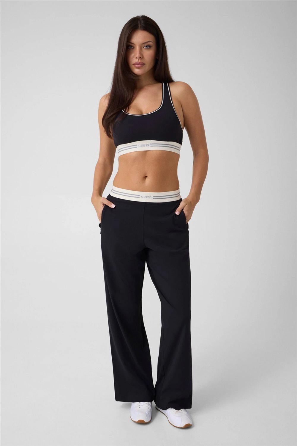Guess Brunella Kadın Aktif Relaxed Fit Eşofman Altı Siyah