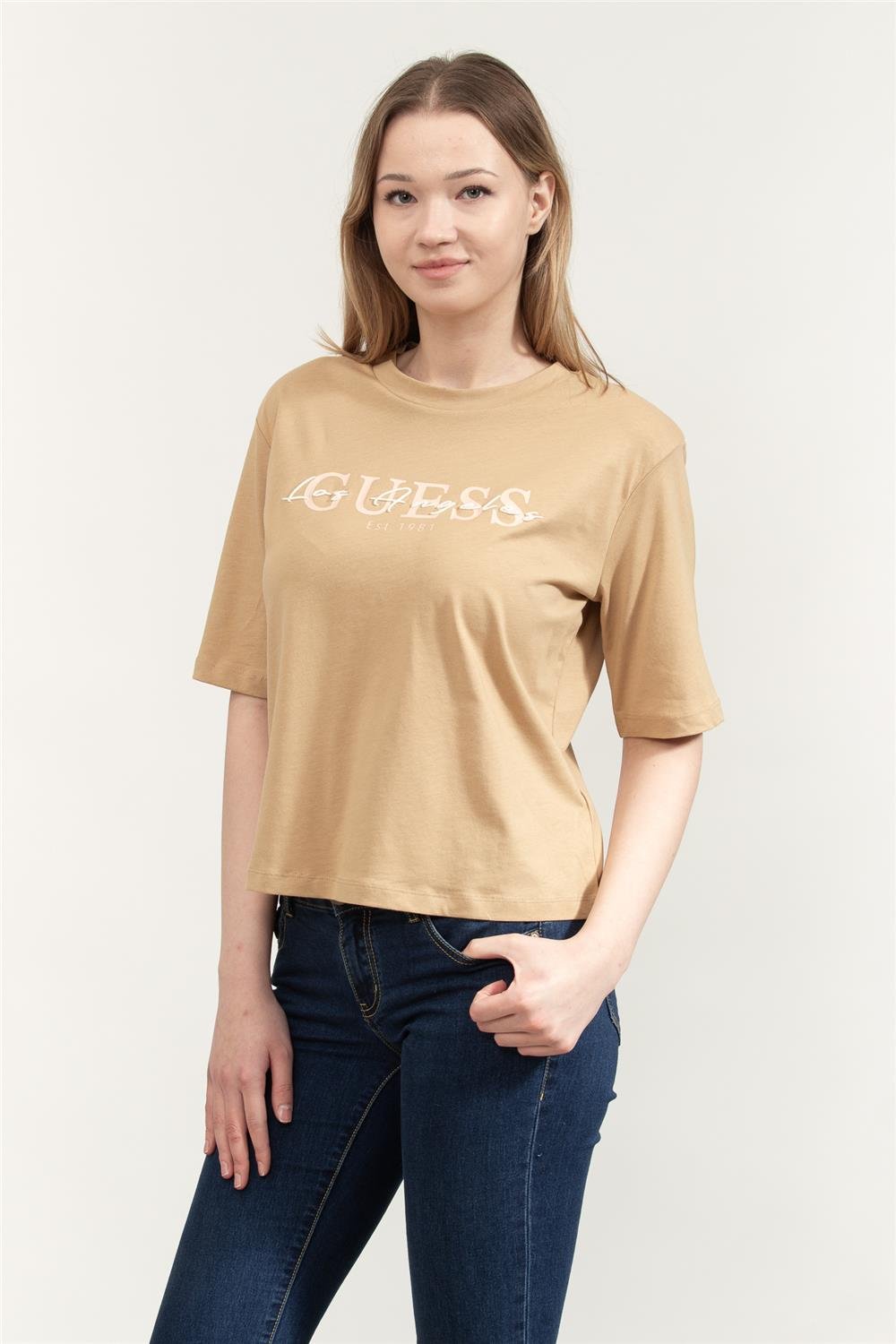 Guess Carmen Kadın Aktif Boxy Fit T-Shirt