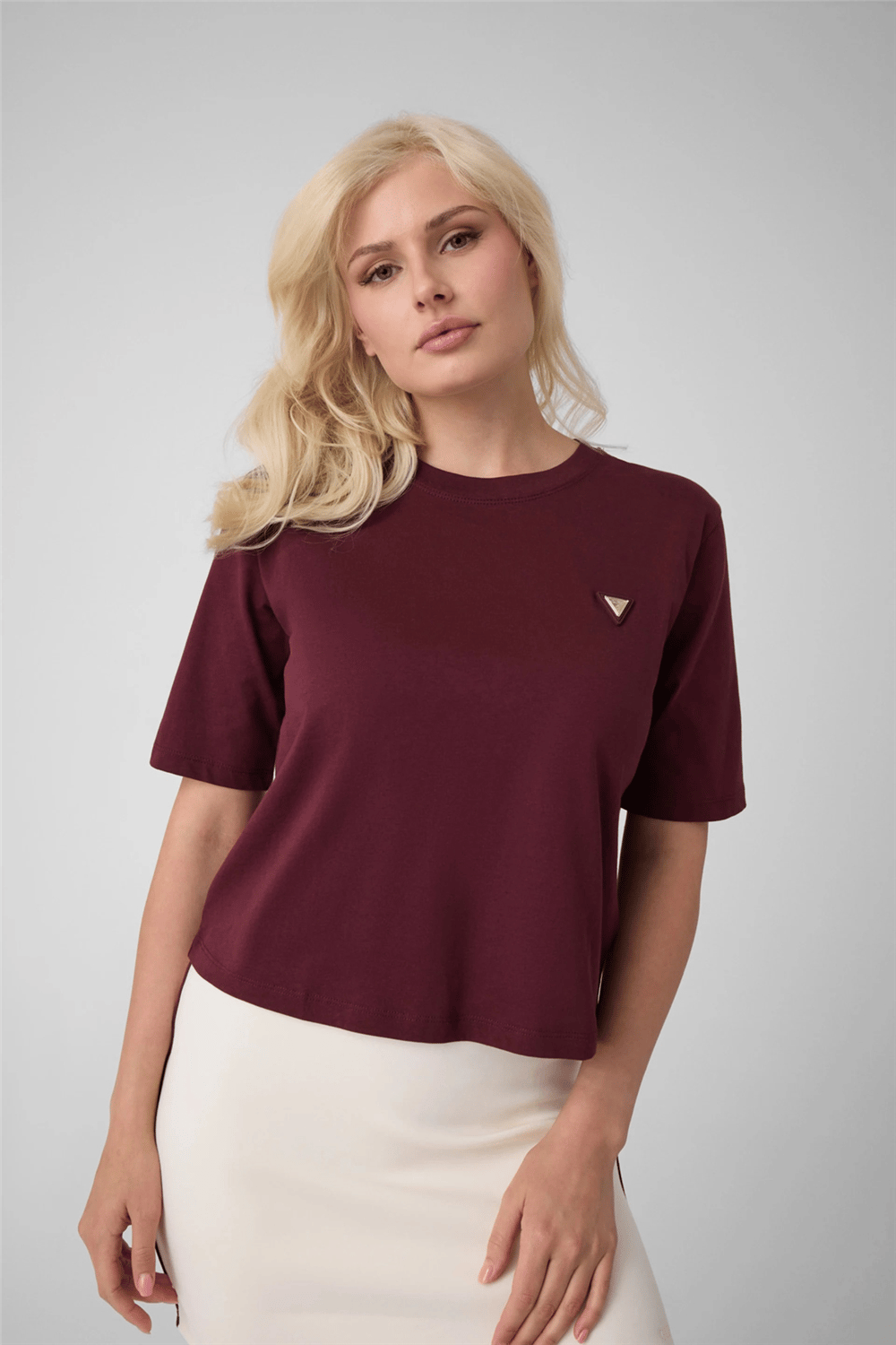Guess Colette Kadın Aktif Boxy Fit Bisiklet Yaka T-Shirt