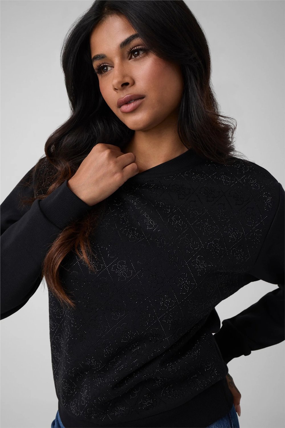 Guess Crysta Kadın Bisiklet Yaka Sweatshirt Siyah