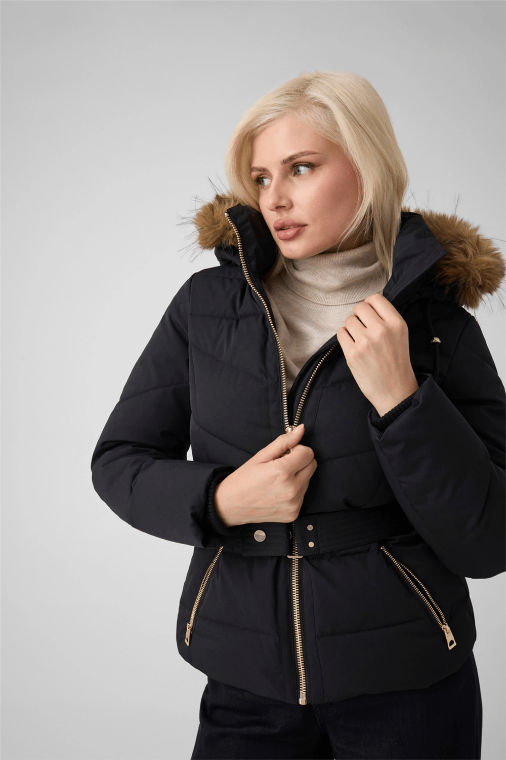 Guess Fatema Kadın Şişme Mont Siyah