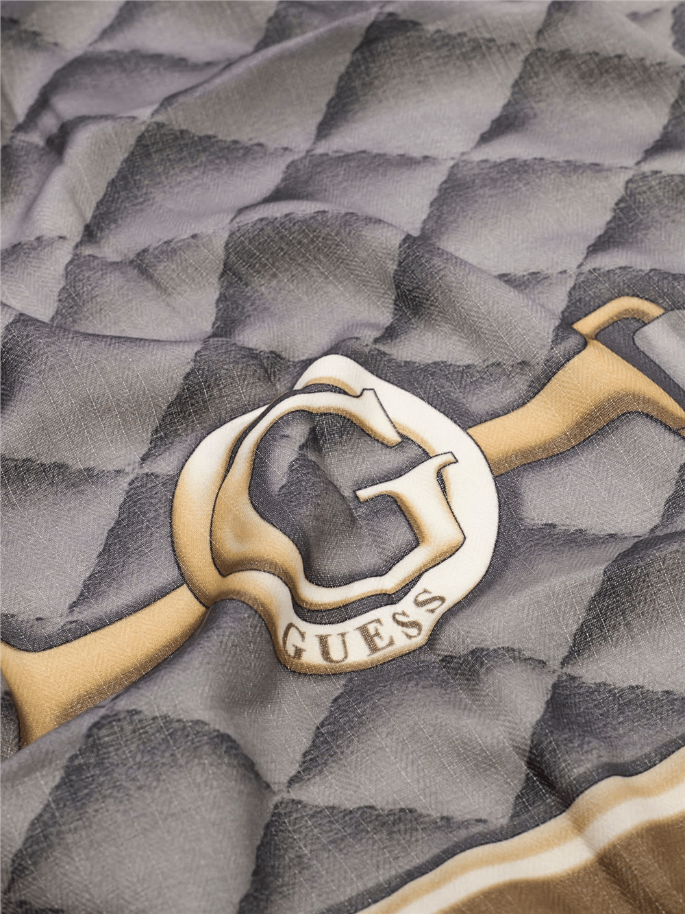 Guess Frances Kadın Regular Fit Şal Siyah