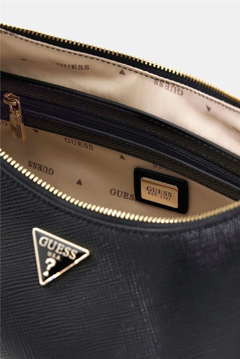 Guess Gilda Kadın Omuz Çantası Siyah