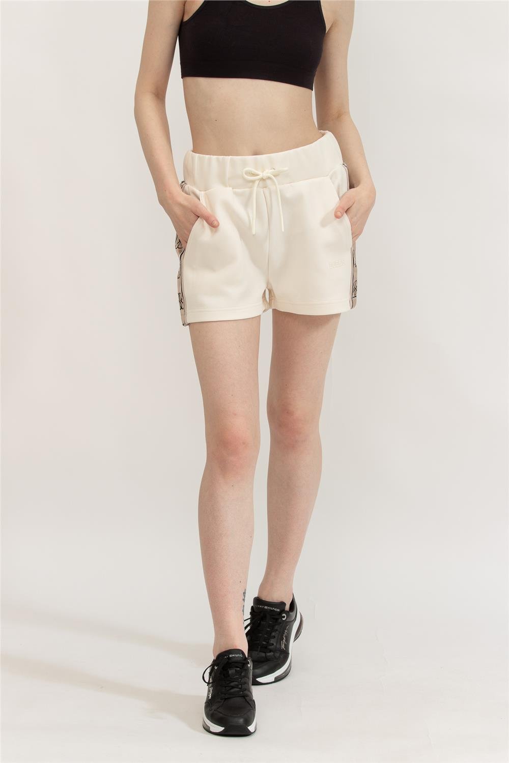 Guess Kadın Bermuda Şort