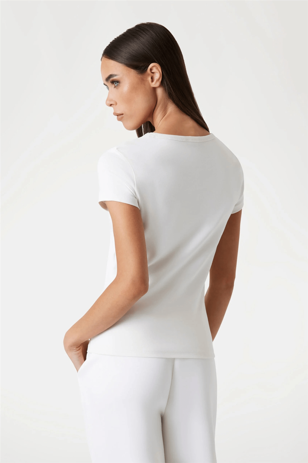 Guess Kadın Bisiklet Yaka T-Shirt Krem
