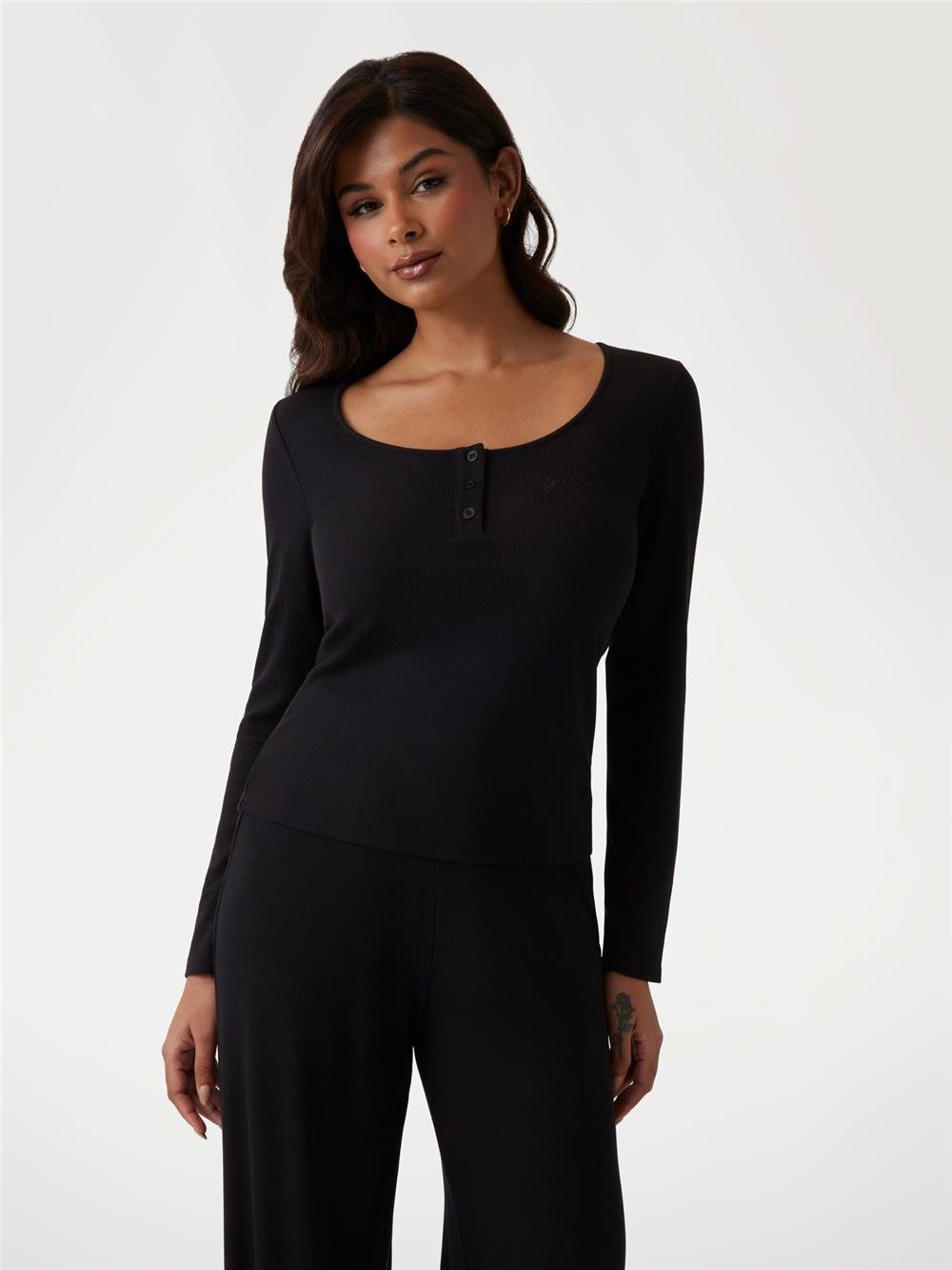 Guess Lia Kadın Modal Slim Fit T-Shirt