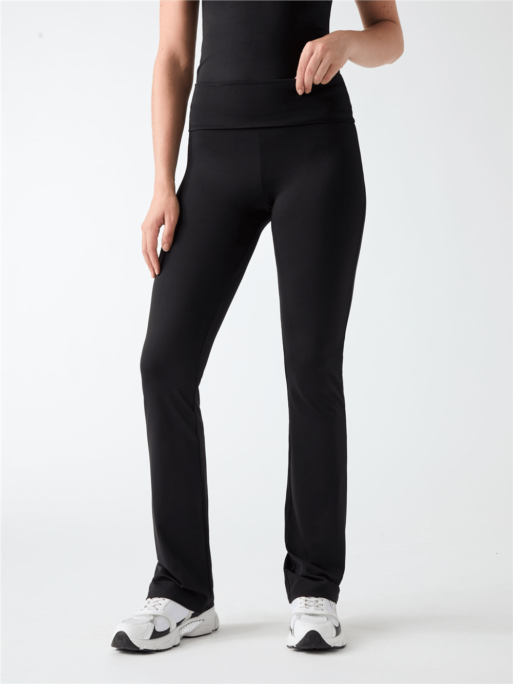 Guess Lotus Kadın Aktif Eşofman Altı Siyah