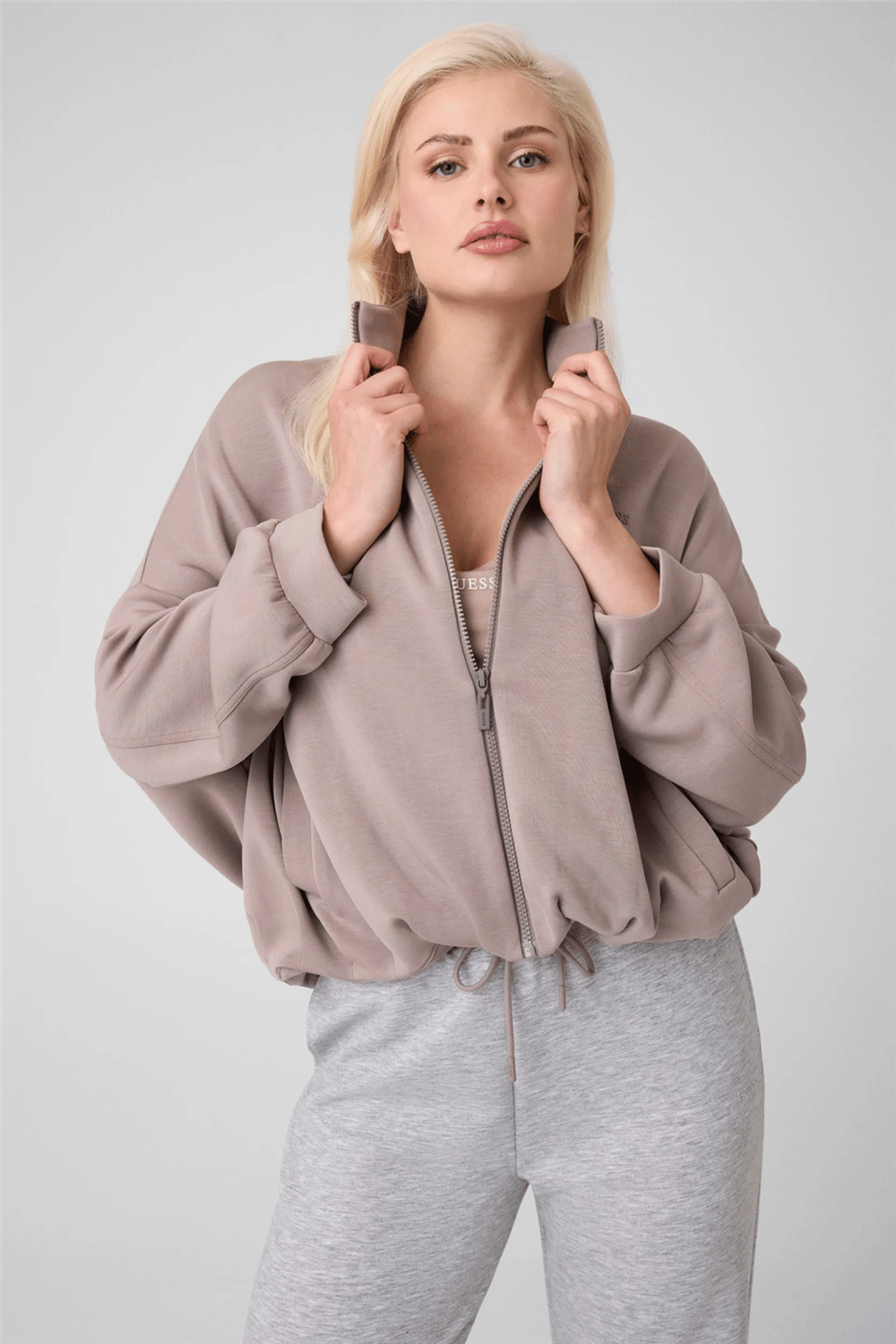 Guess Lyra Kadın Aktif Modal Karışımlı Fermuarlı Sweatshirt