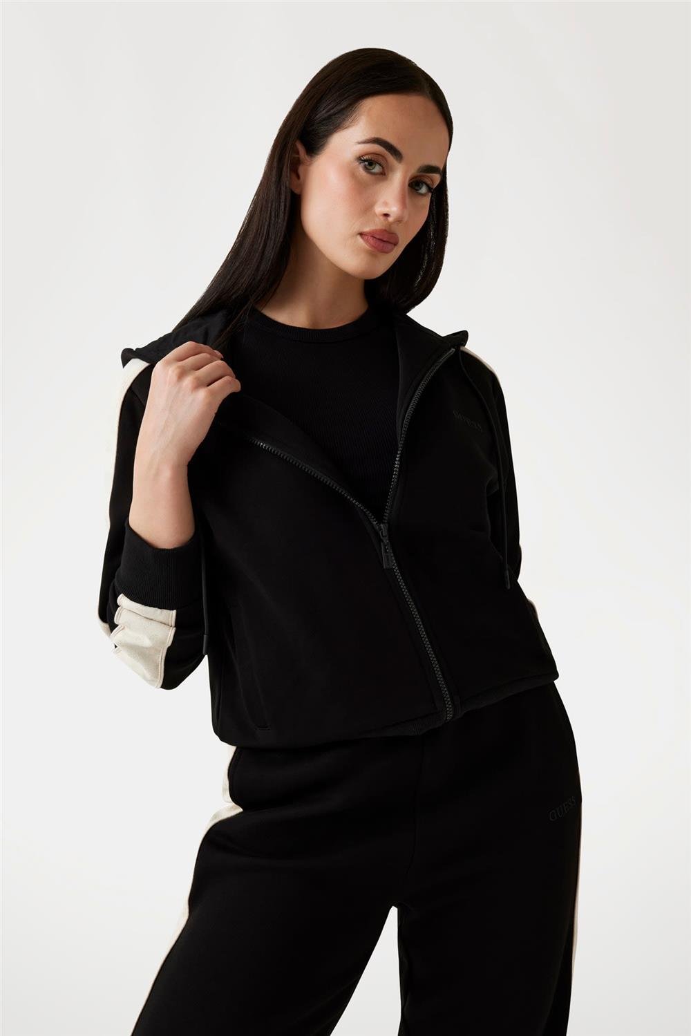 Guess Maryella Kadın Aktif Fermuarlı Sweatshirt