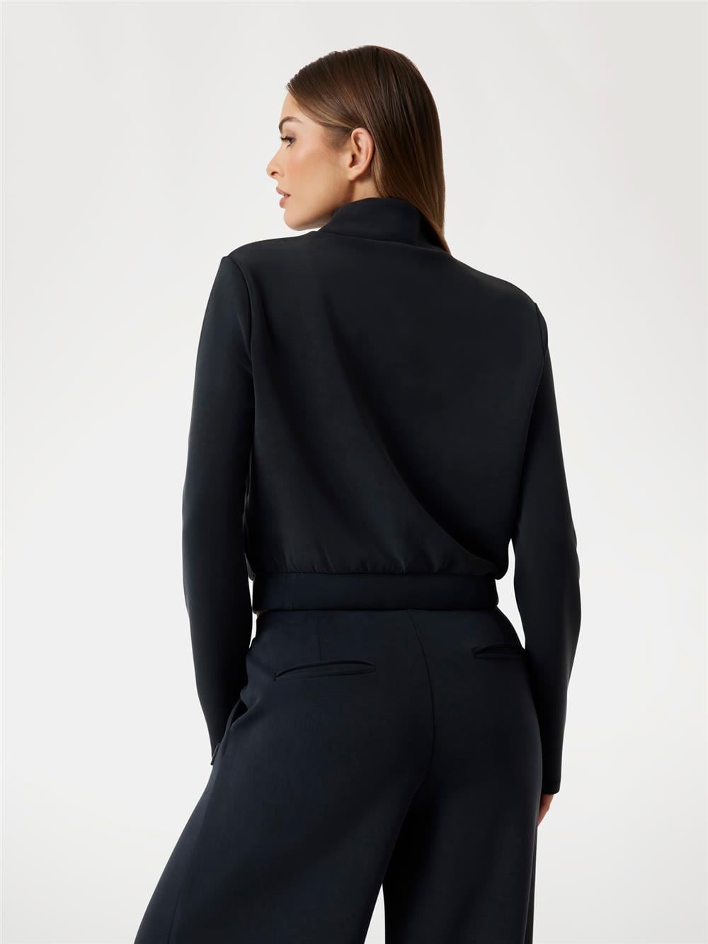 Guess Olympe Kadın Aktif Modal Karışımlı Scuba Bisiklet Yaka Sweatshirt
