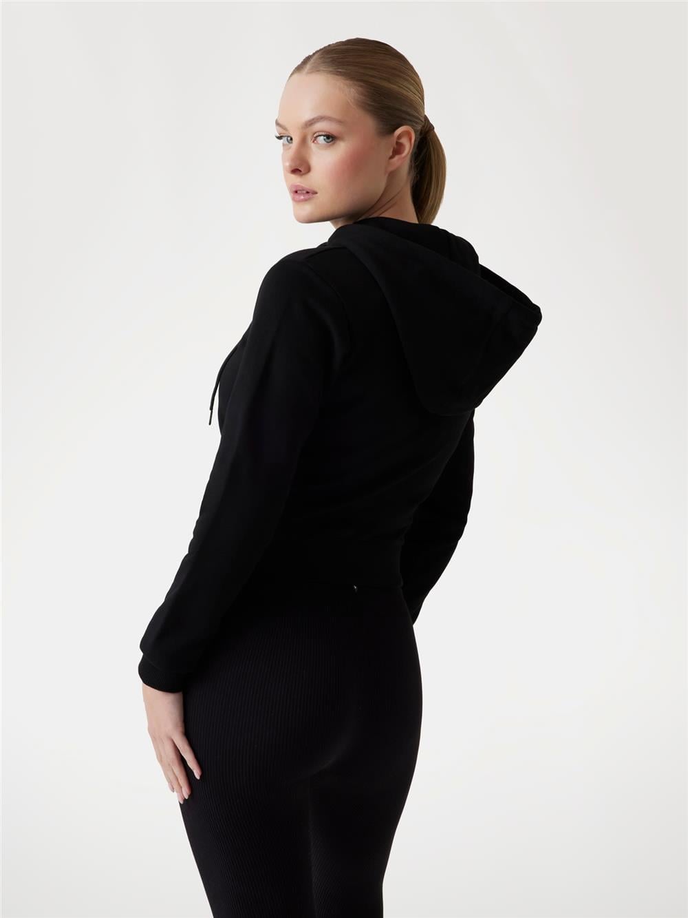 Guess Primula Kadın Aktif Fermuarlı Sweatshirt