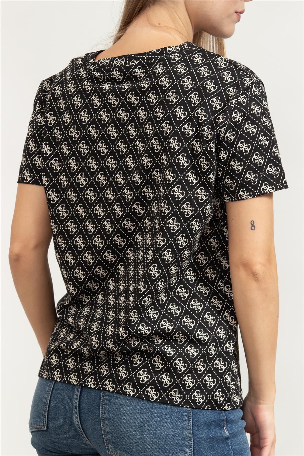 Guess Rhombus Kadın Aktif Regular Fit T-Shirt