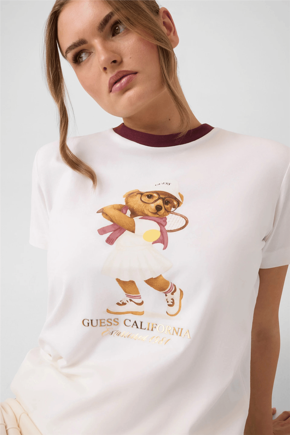 Guess Tennis Kadın Aktif Regular Fit Bisiklet Yaka T-Shirt Beyaz