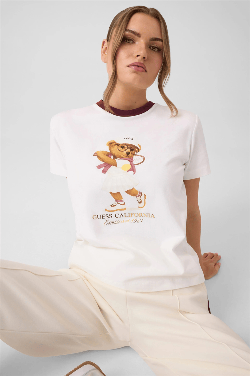 Guess Tennis Kadın Aktif Regular Fit Bisiklet Yaka T-Shirt Beyaz