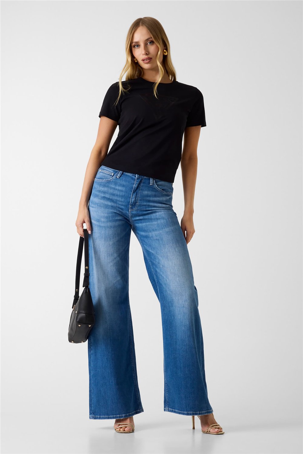 Guess Tria Kadın Regular Fit Bisiklet Yaka T-Shirt Siyah