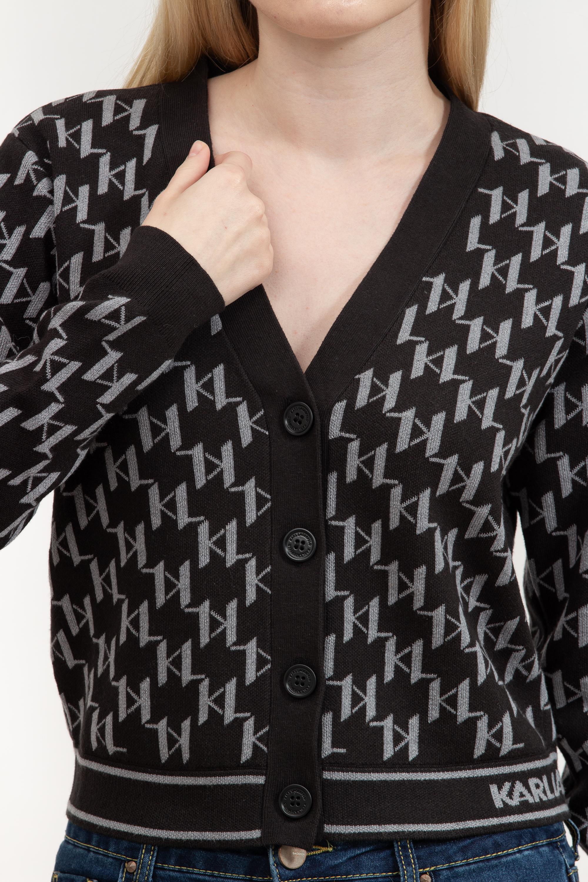 karl-lagerfeld-kadin-hirka-c8-e1e.jpg