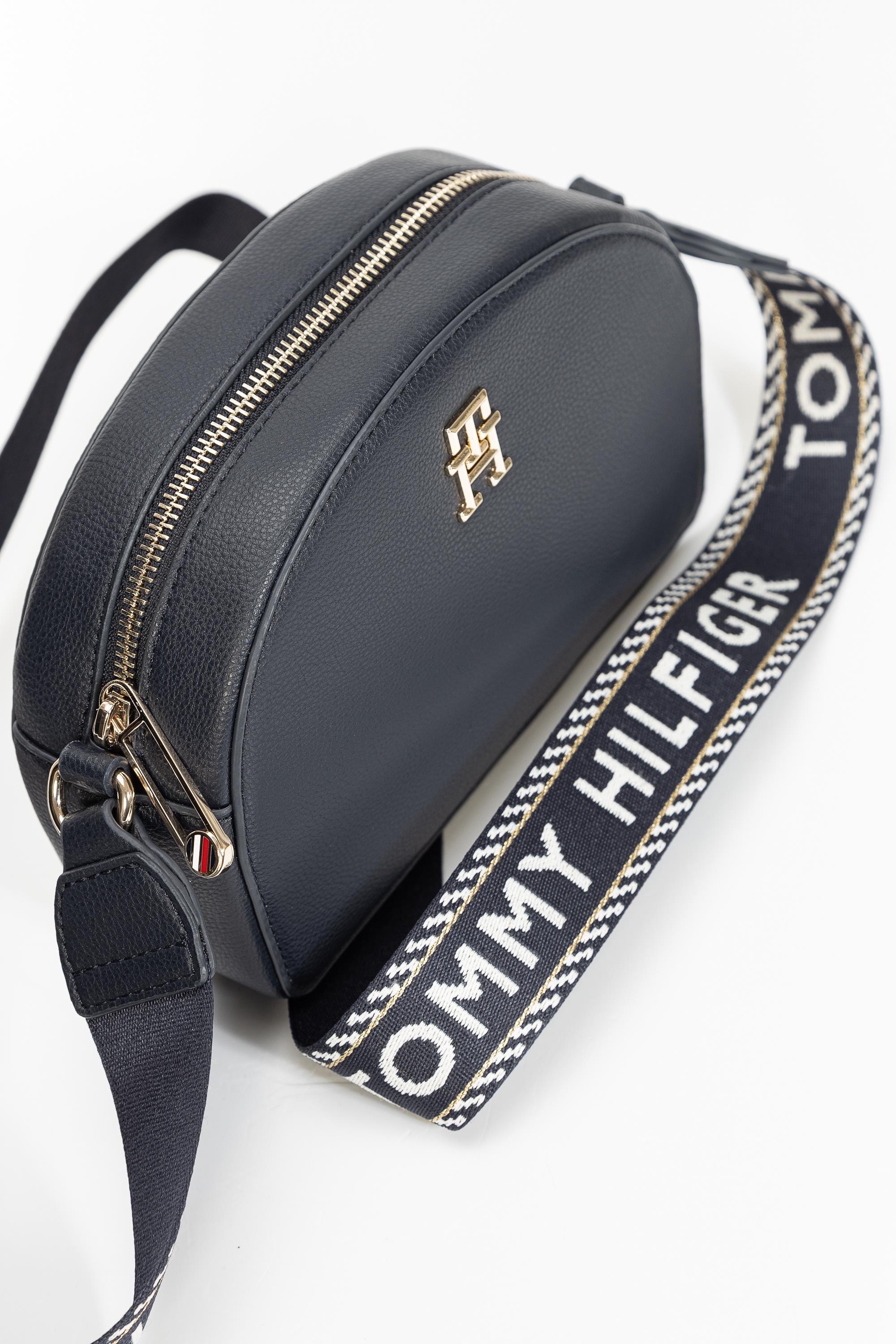 Tommy Hilfiger Life Half Moon Camera Kadın Mini Omuz Çantası