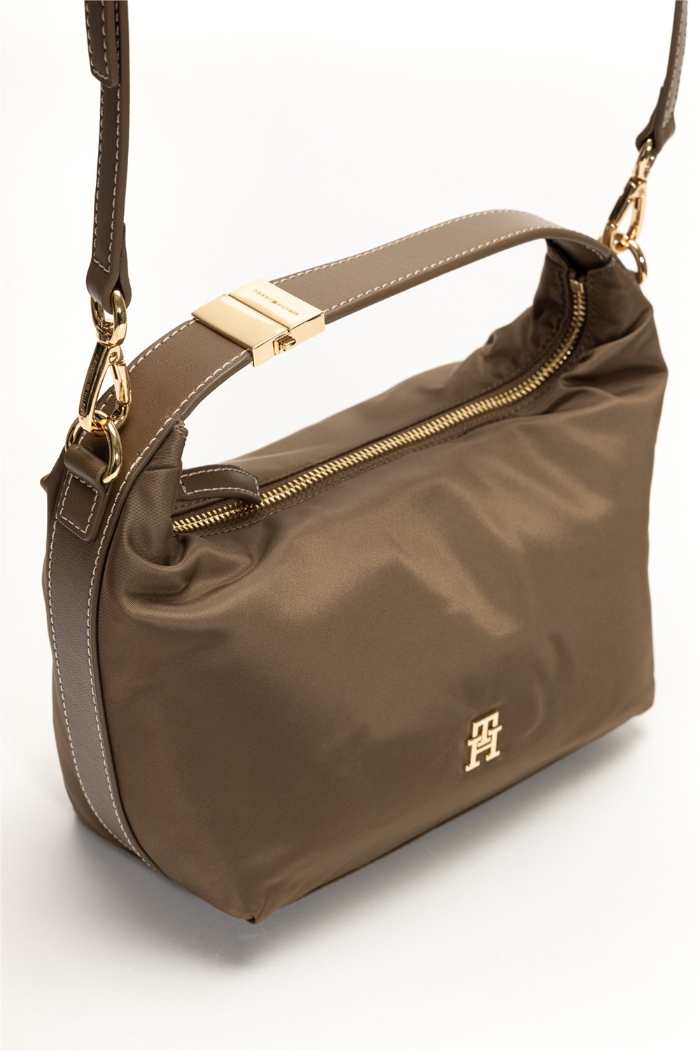 Tommy Hilfiger TH Go Crossover Nylon Kadın Omuz Çantası