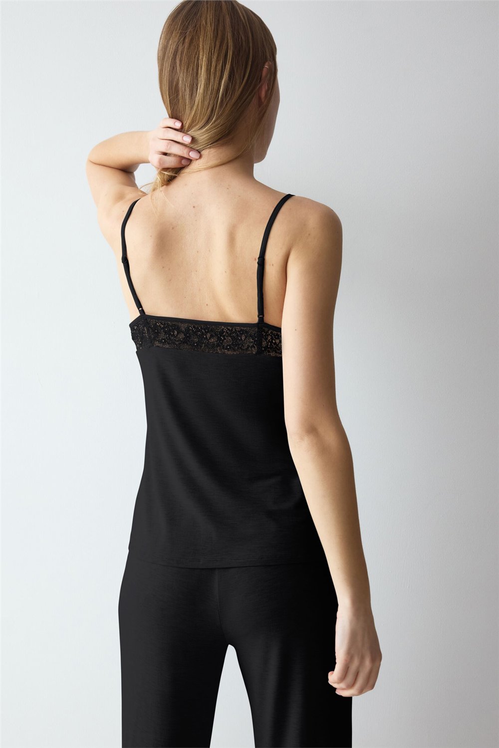 Triumph Comfort Allure Camisole Kadın Pijama Üstü Siyah