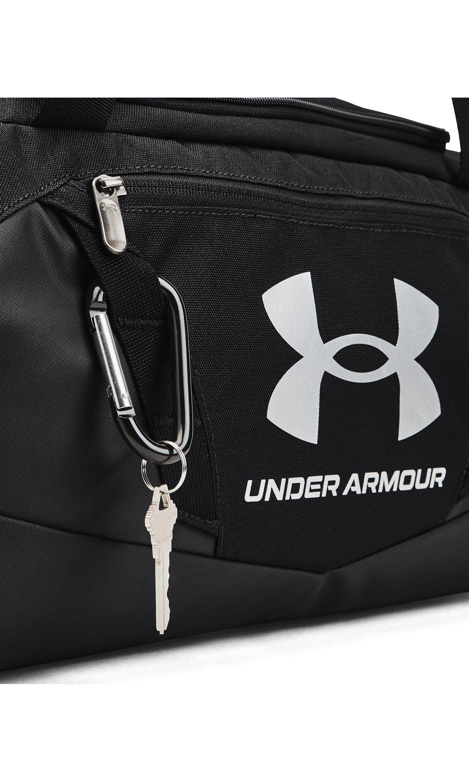 under-armour-unisex-spor-cantasi-01-40d.jpg
