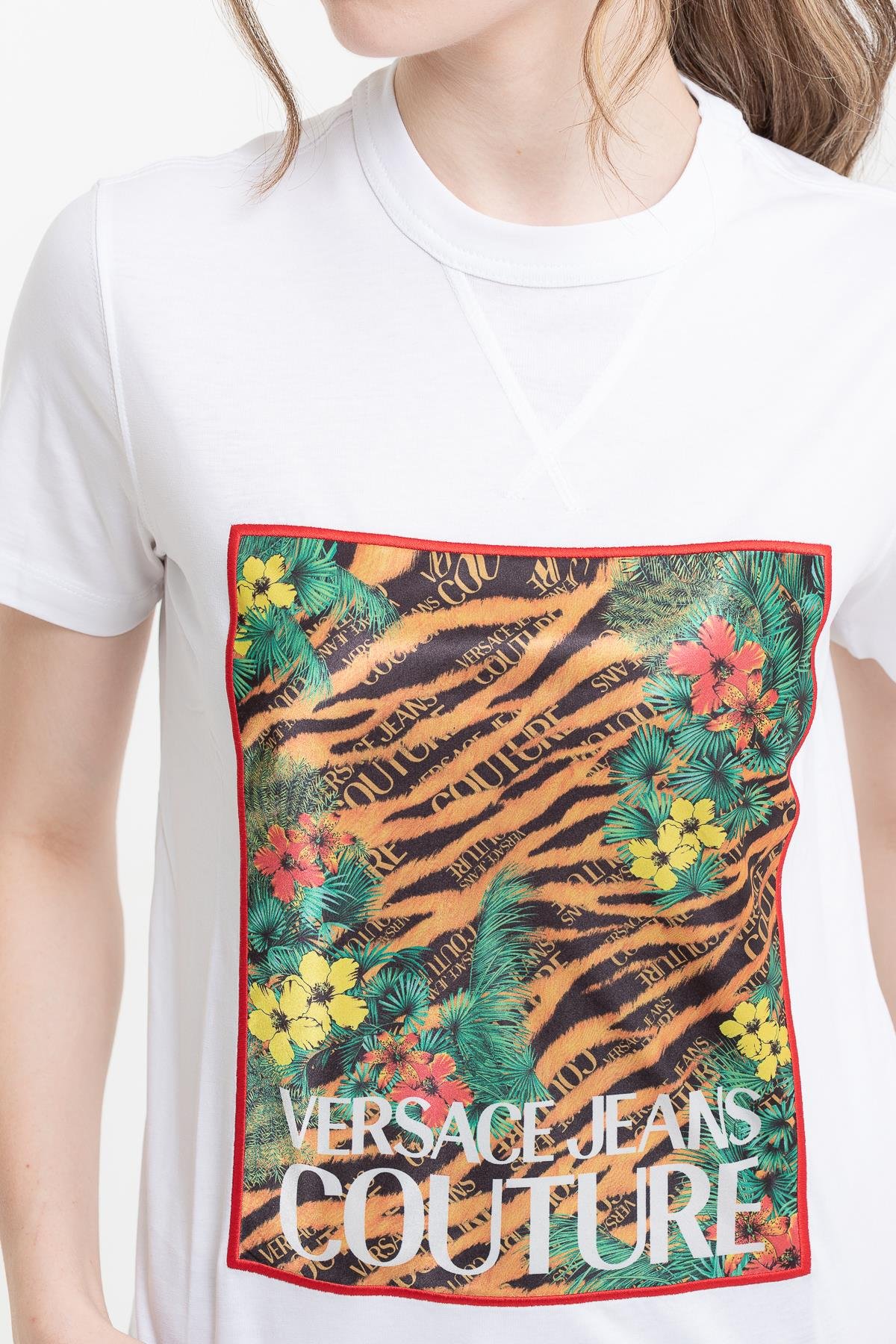 Versace Jeans Couture  Desenli %100 Pamuklu Kadın T-Shirt