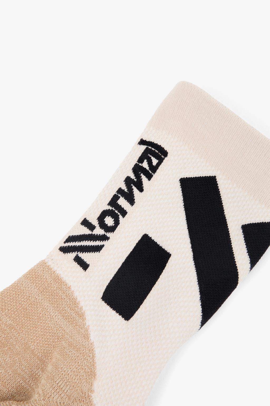 NNormal Race Sock Kısa Kesim Bej Koşu Çorabı