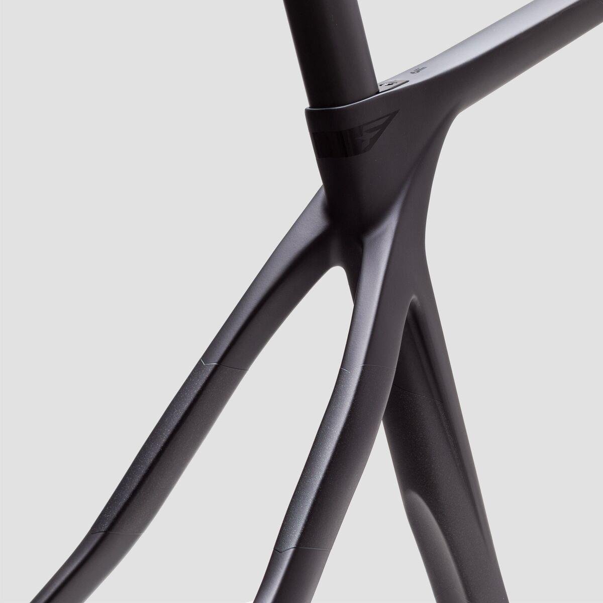 PiNARELLO GREVİL F9 KADRO