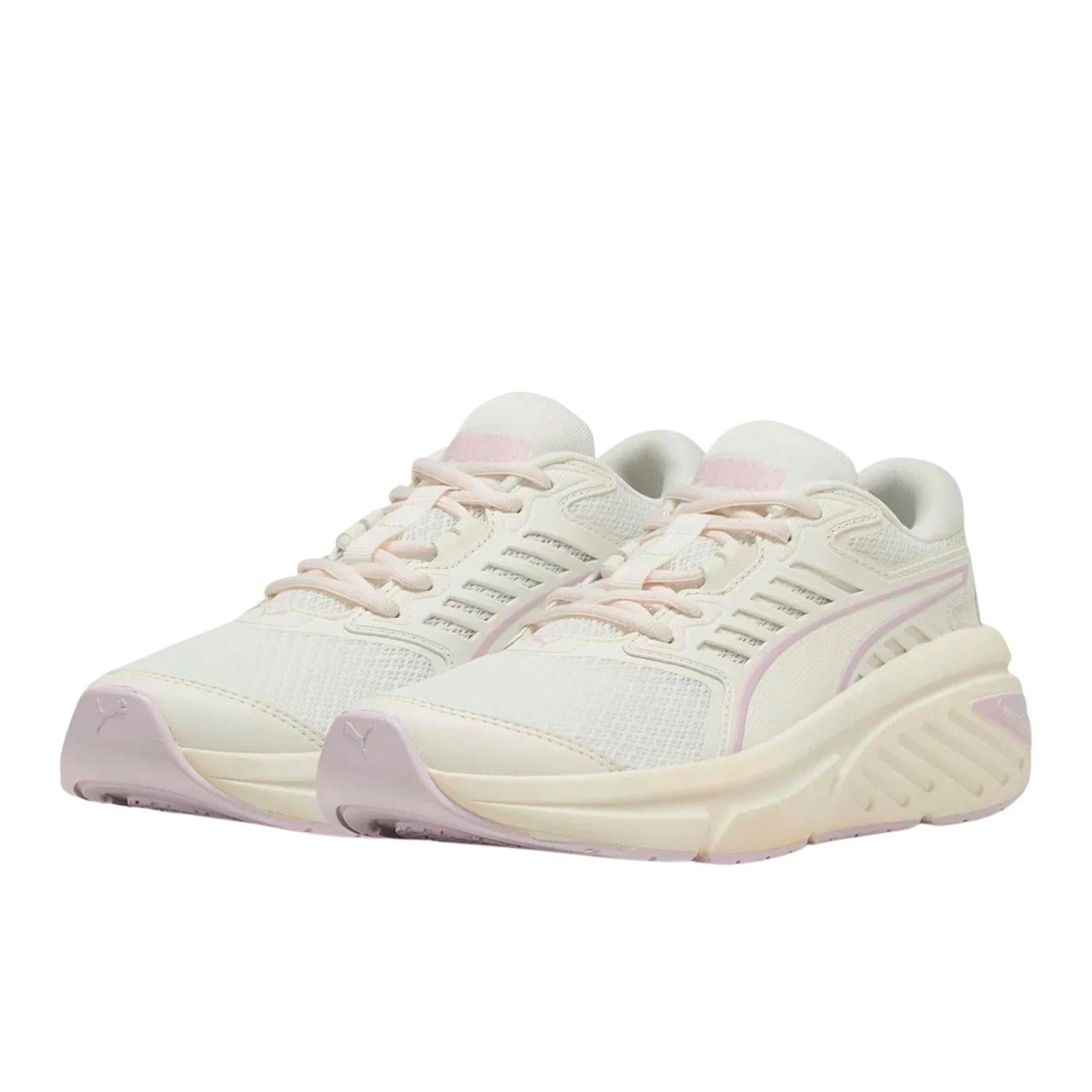 Puma Softride Pro Control Kadın Beyaz Yol Koşusu Ayakkabısı