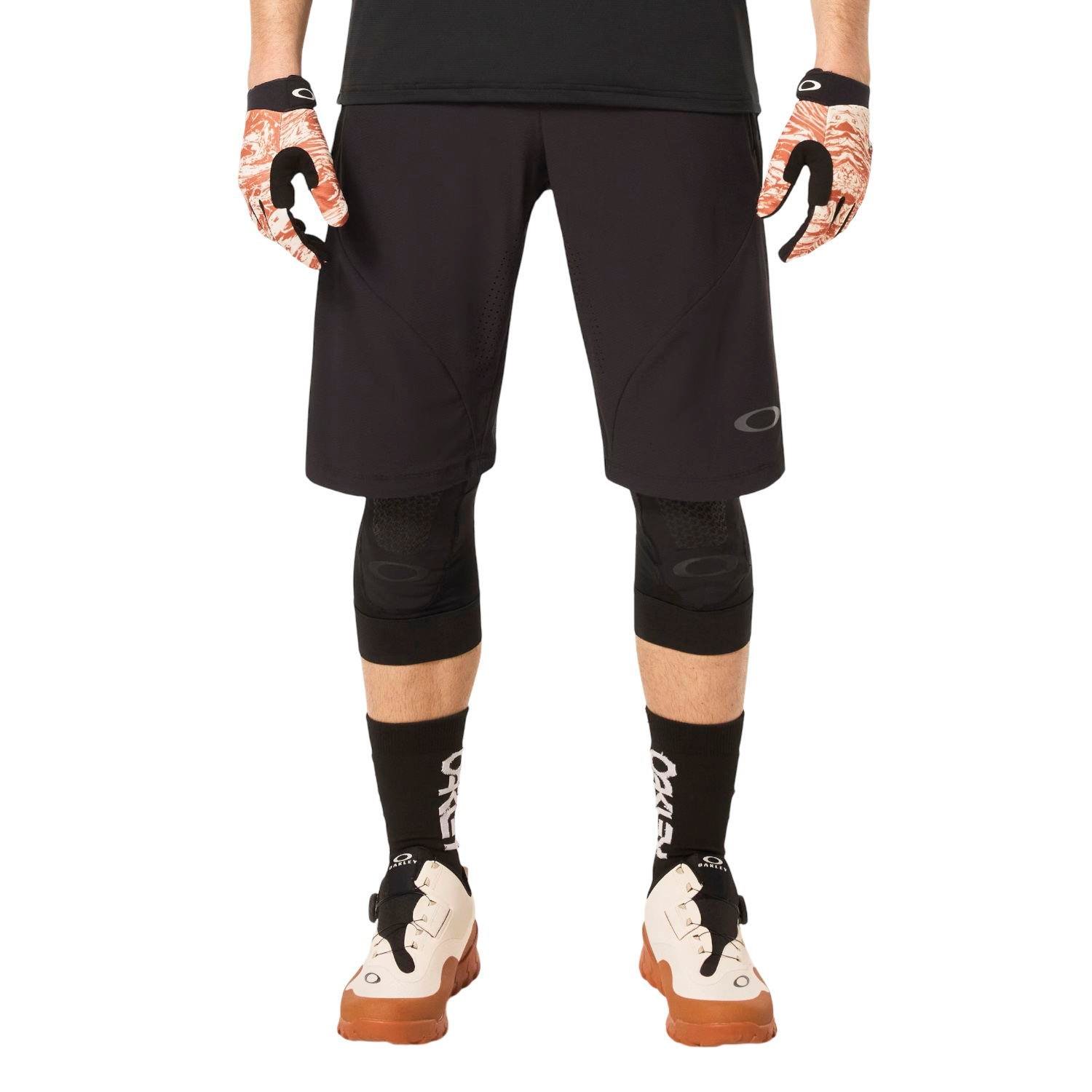 SEEKER AIRLINE SHORT
